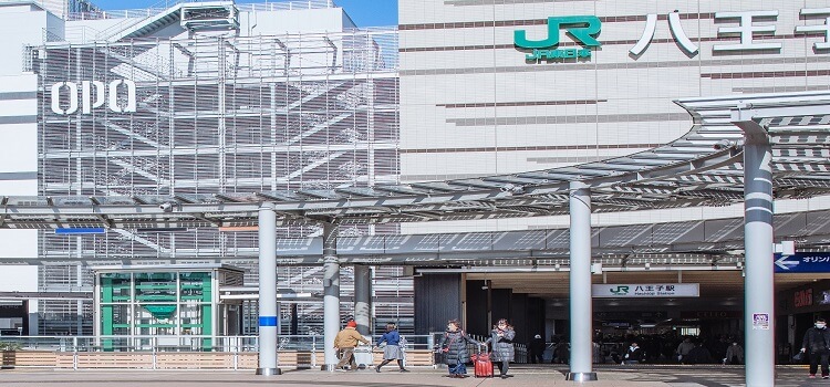 iPhone修理救急便 八王子オーパ店 (JR八王子駅南口直結 近く) の店舗外観写真