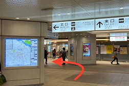 厚木 アミューあつぎ店 アクセス 1:小田急線 本厚木駅改札口よりご案内します。矢印の方向(北口)へお進みください。