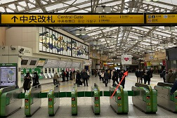 アトレ上野店 アクセス 1:JR上野駅「中央改札」よりご案内します。