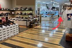 なんばマルイ店 アクセス 6:右にお進みいただくと左側に当店がございます。