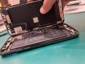 iPhone修理なら【モバイル修理 救急便】へ