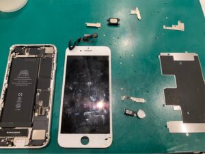 iPhone修理なら【モバイル修理 救急便】へ