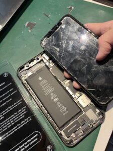 iPhone修理なら【モバイル修理 救急便】へ