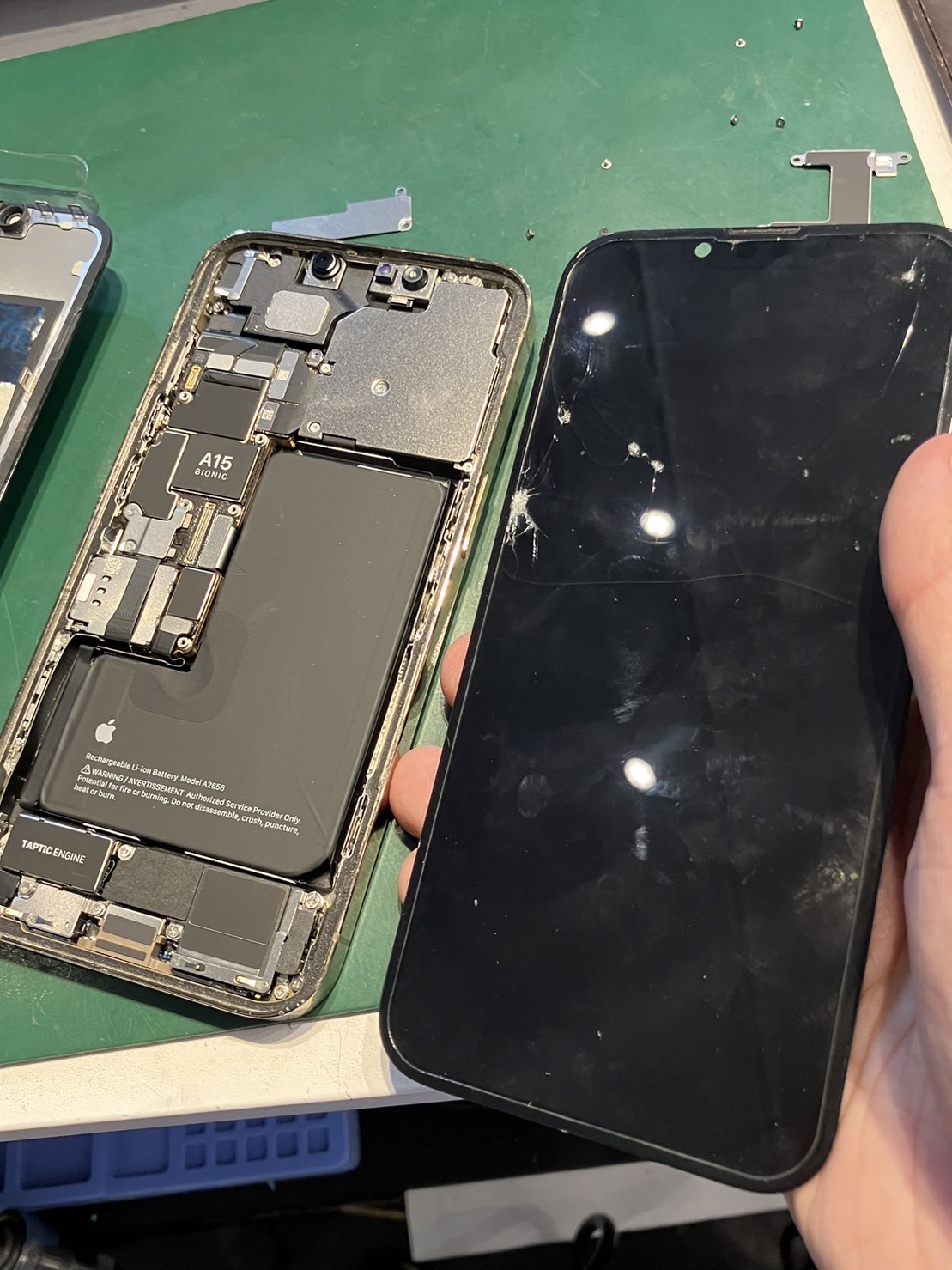 iPhone修理なら【モバイル修理 救急便】へ