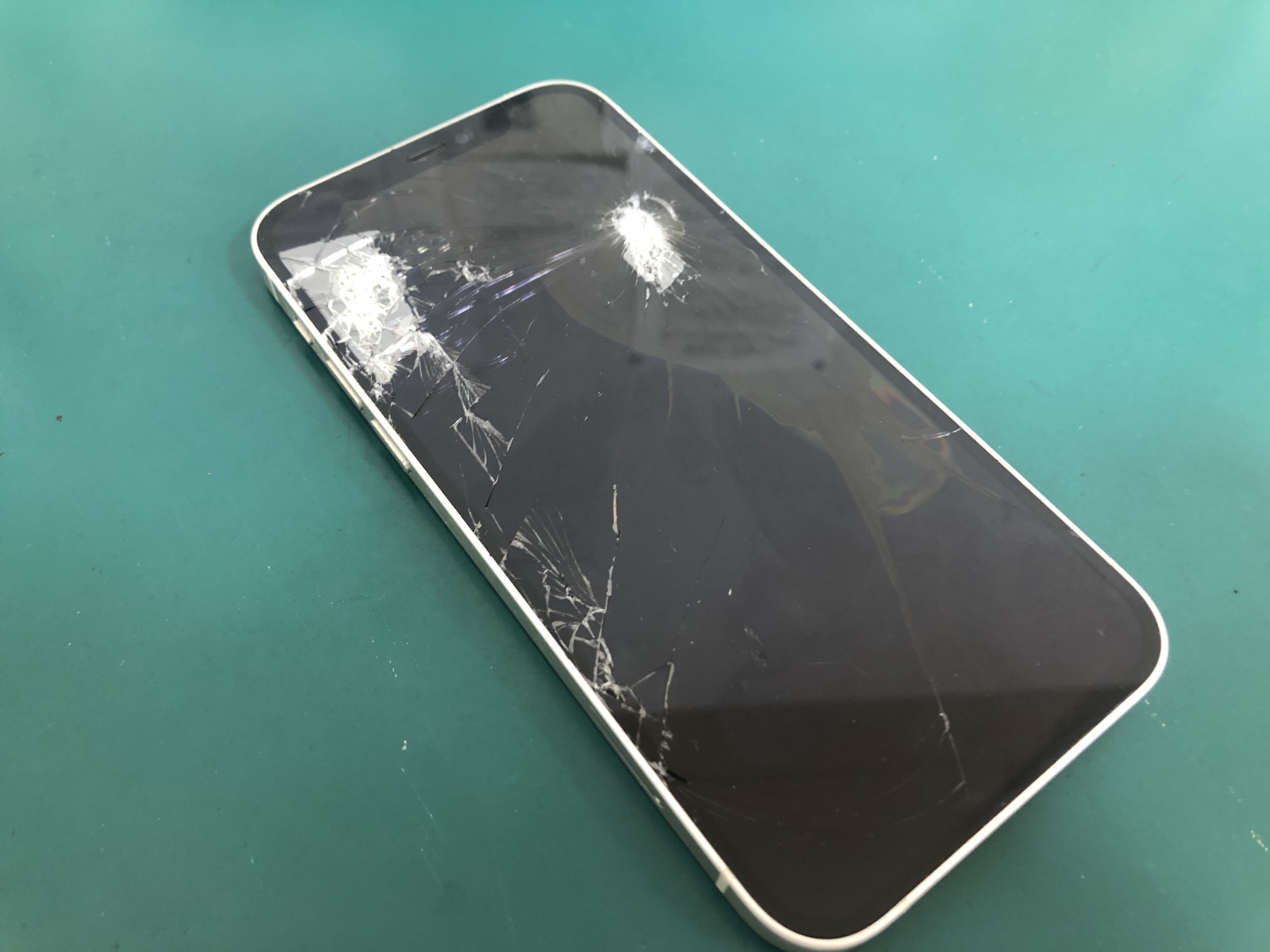 iPhone修理なら【モバイル修理 救急便】へ