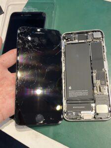 iPhone修理なら【モバイル修理 救急便】へ