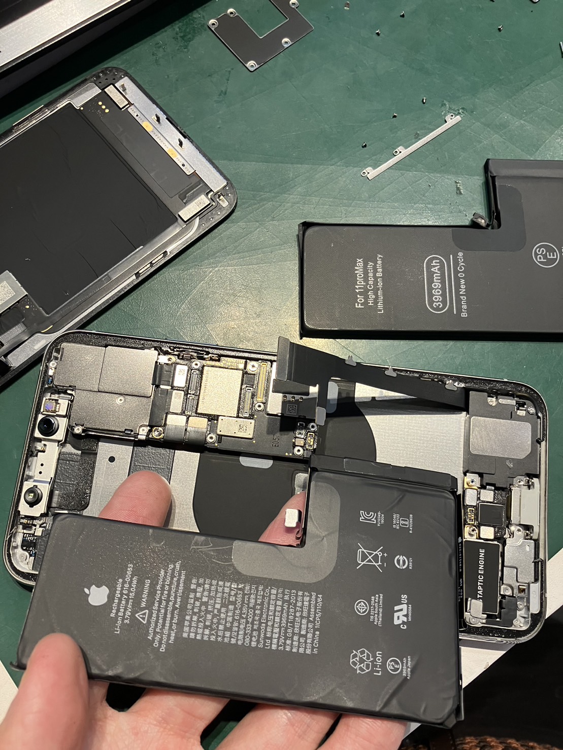 iPhone修理なら【モバイル修理 救急便】へ