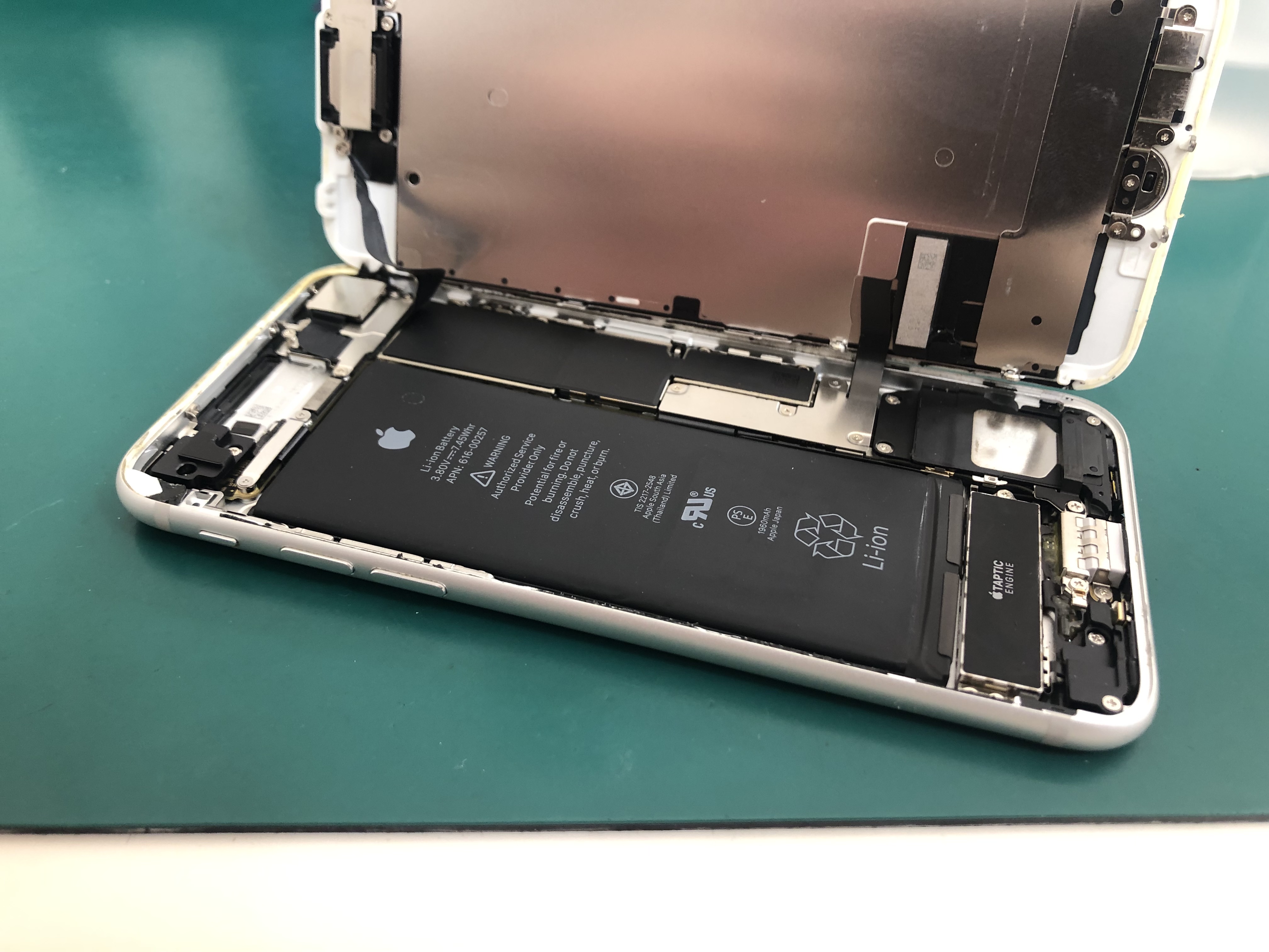 iPhone修理なら【モバイル修理 救急便】へ