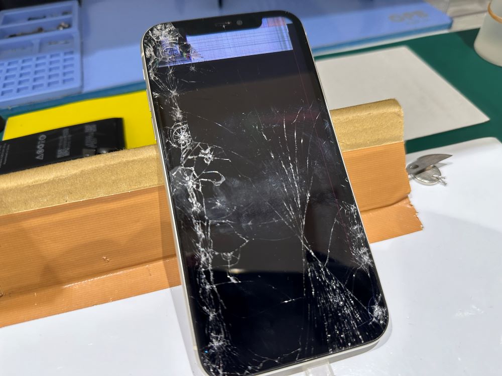 iPhone修理なら【モバイル修理 救急便】へ