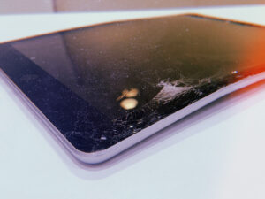 iPhone修理なら【モバイル修理 救急便】へ