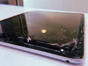 iPhone修理なら【モバイル修理 救急便】へ