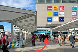 アトレ川越店 アクセス 4:そのままお進みいただくと目の前に【アトレ】が見えてまいります。そのままお進みください。