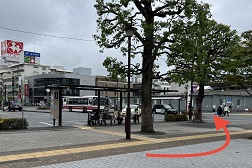 調布駅前店 アクセス 2:そのまま矢印の方向へお進みください。