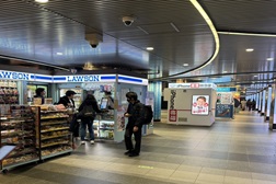 東京メトロ渋谷ハチ公口店 アクセス 3:3.ローソンの先に当店がございます。