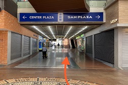 神戸三宮さんプラザ店 アクセス 4:エスカレーターの方まで進むと右側にマツモトキヨシがございます。