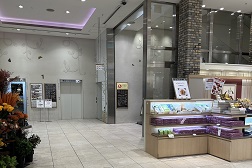 中野マルイ店 アクセス 4:中に入り左に進むとすぐにエスカレーターがございます。2Fへお進みください。