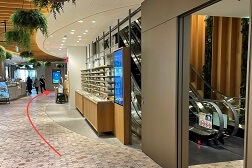 アトレ浦和店 アクセス 7:エレベーターをご利用の場合はエスカレーターの左側をお進みください。