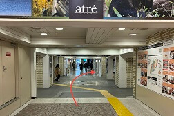 アトレ上野店 アクセス 5:少し進むと当店がございます。