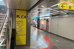 東京メトロ銀座店 アクセス 3:階段を回るとすぐに当店が見えてまいります。