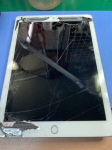 iPhone修理なら【モバイル修理 救急便】へ